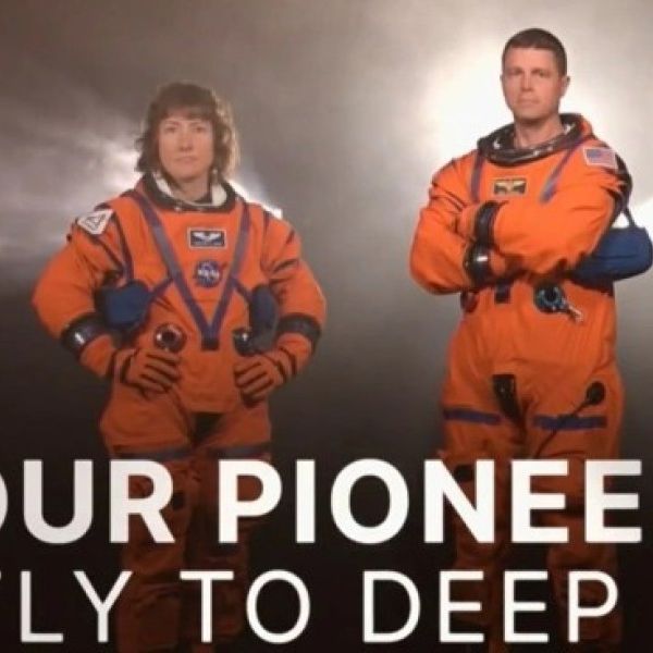 NASA готовит старт ракеты с астронавтами к Луне