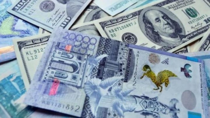 Курс тенге укрепился в ноябре: Нацбанк не вмешивался в рынок