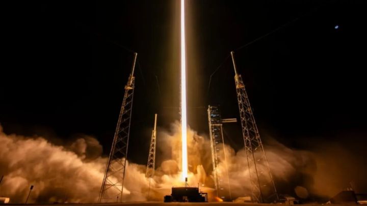 SpaceX может стать самой дорогой частной компанией в мире