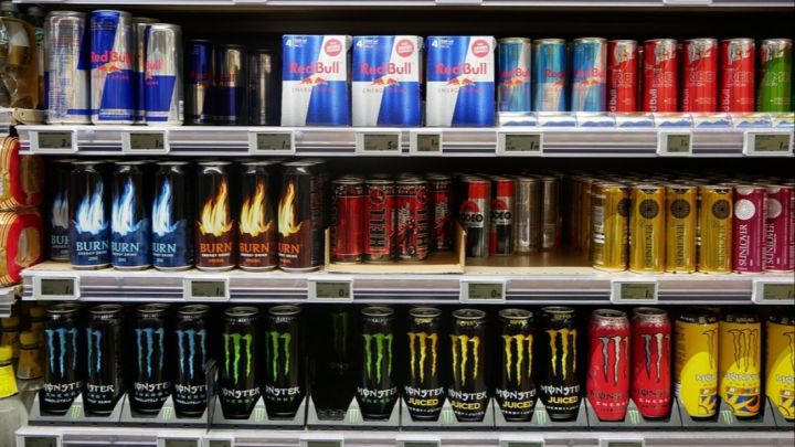 Новые штрафы за продажу энергетиков появятся с 20 января