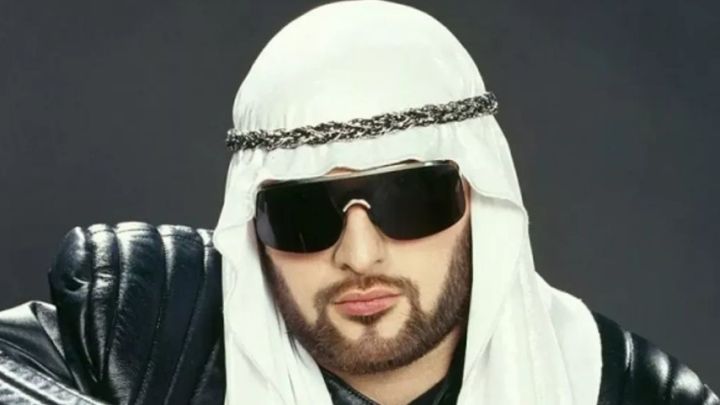 Подарок к Новому году: в Казахстане простили российского певца Mr.Credo