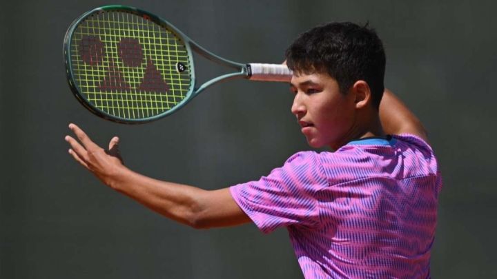 Tennis Europe назвала Ахмади Маханова лучшим иностранным игроком года